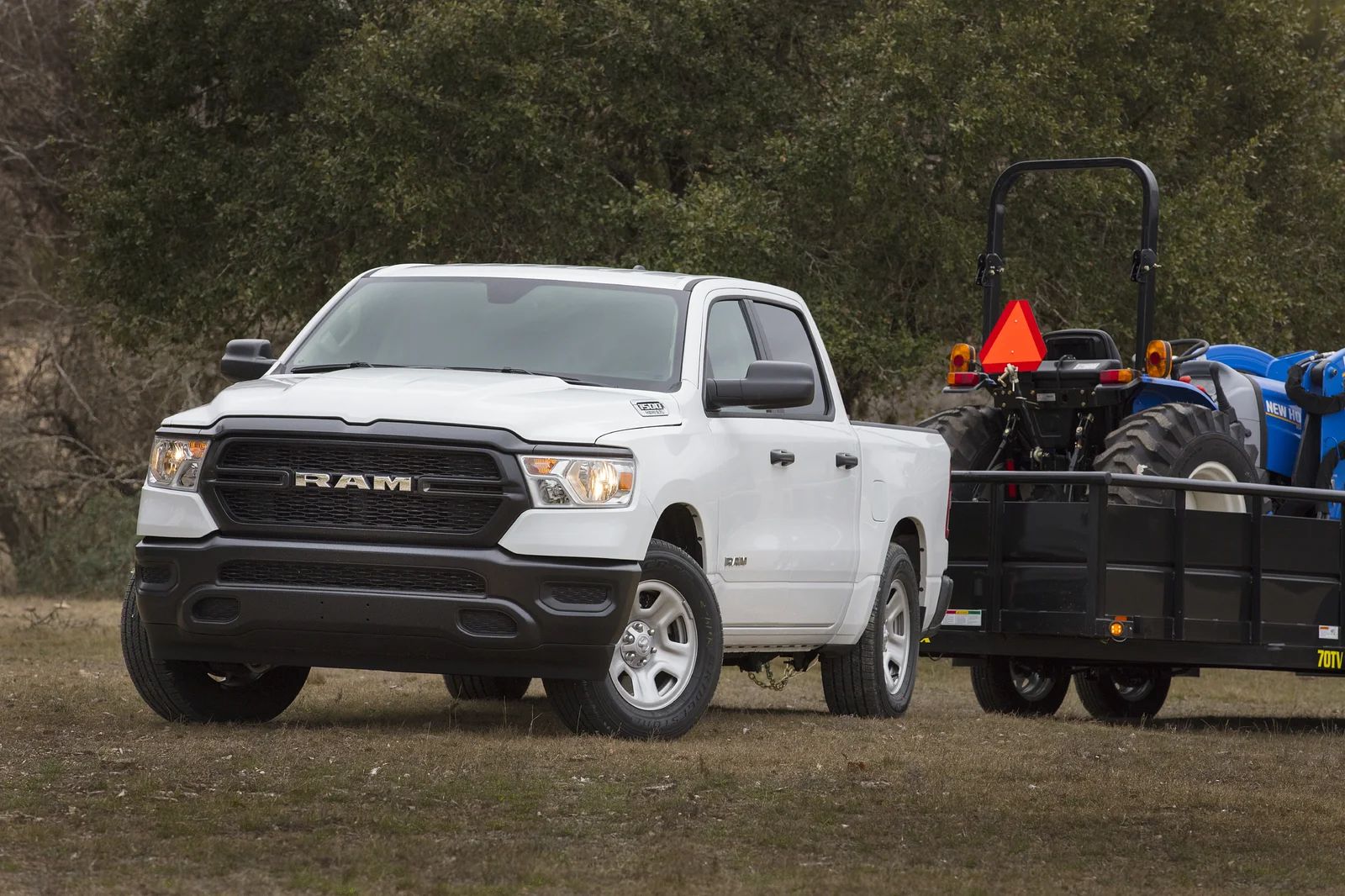 RAM 1500 Tradesman Warlock возвращается в 2024 году как доступная рабочая лошадка для бездорожья (foto: ram)