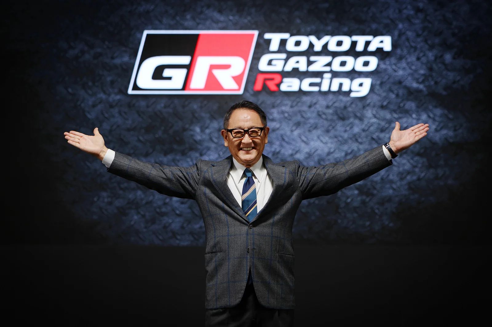 Председатель Toyota Акио Тойода (внук основателя Toyota Motors Киитиро Тойоды) (foto: toyota)