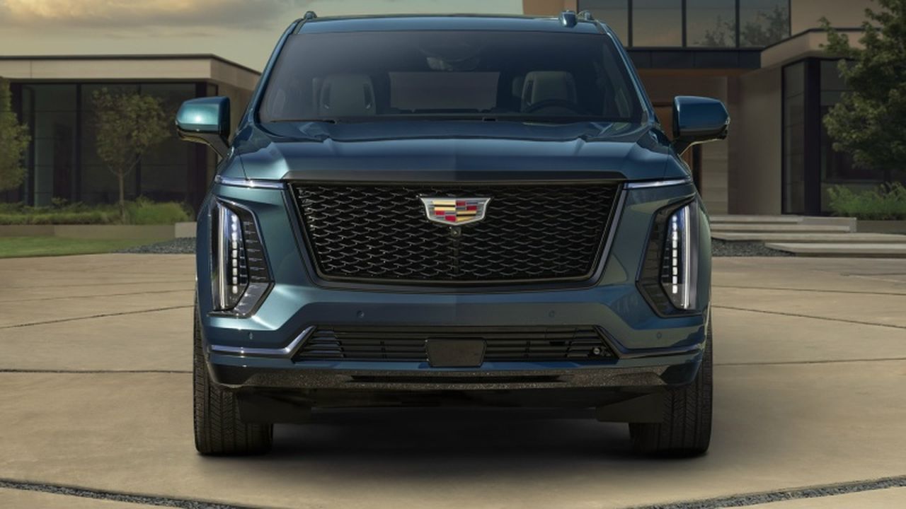 Обновленный Cadillac Escalade 2025 модельного года: красота по-американски уже доступна к заказу