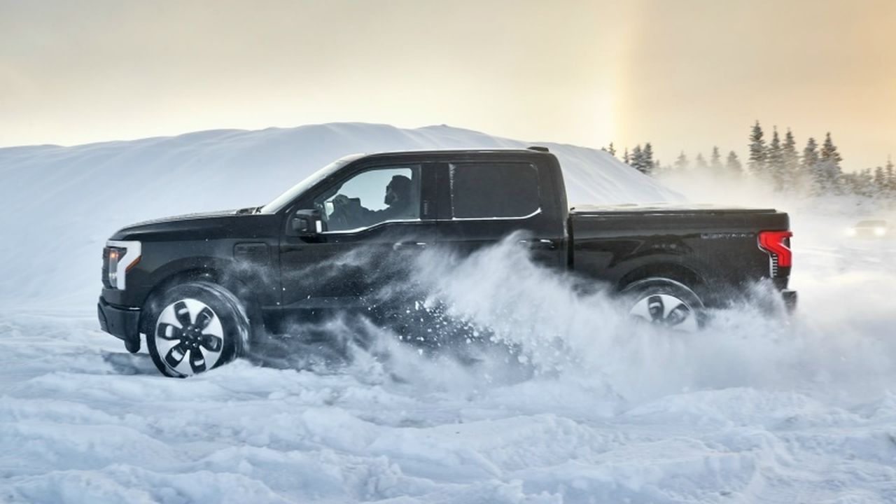 2025 Ford F-150 Lightning: протестирован в самых суровых климатических условиях