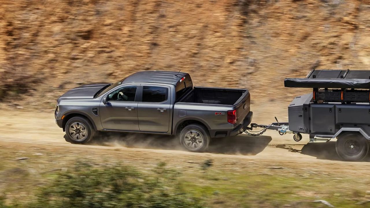 От мощных внедорожных возможностей до полезных технологий вроде Pro Trailer Backup Assist — пикап 2026 Ford Ranger создан именно для вас