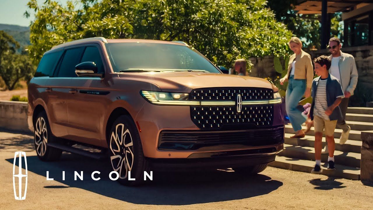 Абсолютно новый 2025 Lincoln Navigator: центр притяжения!