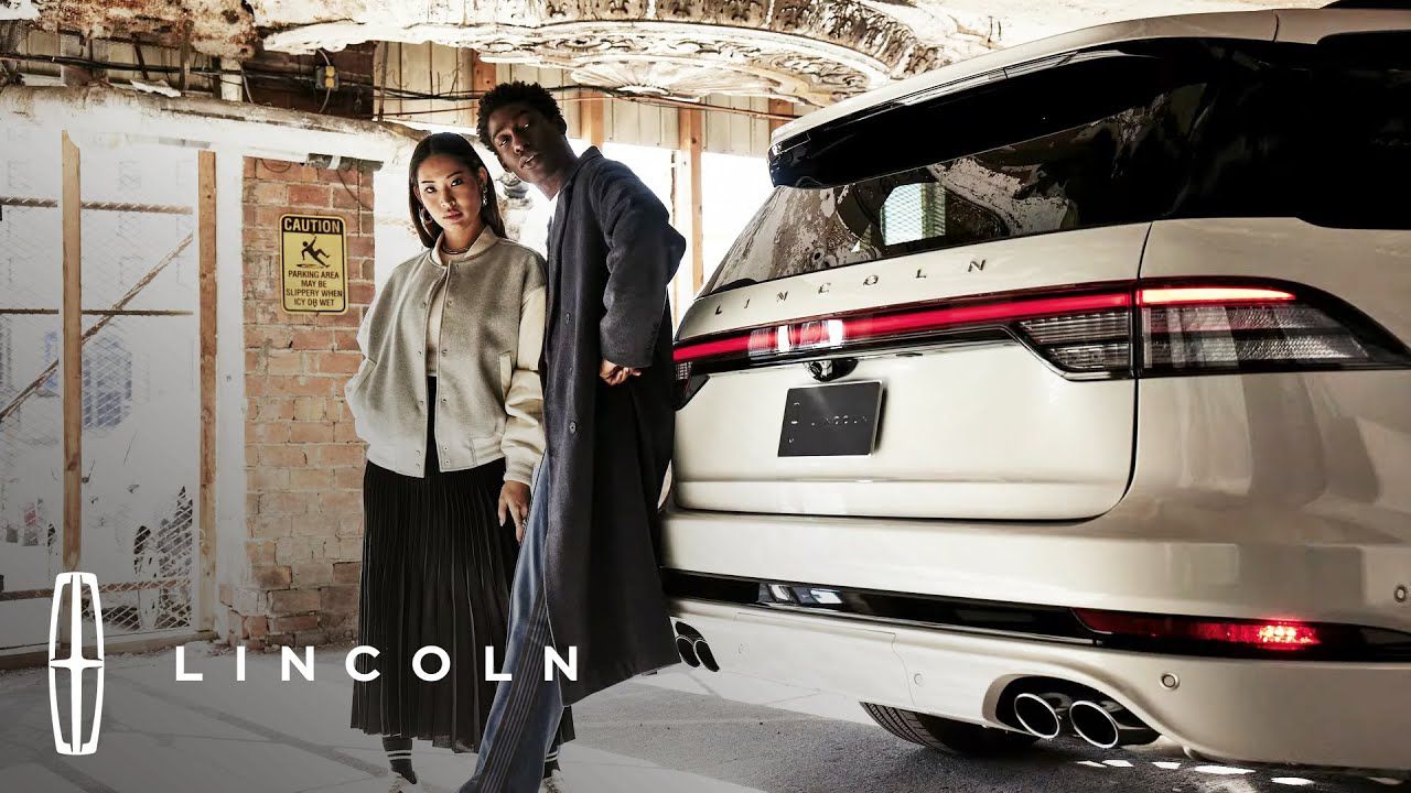 2025 Lincoln Aviator - новые технологии и элегантный дизайн.
