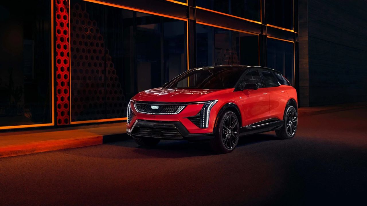 2026 Cadillac Optiq: ваша дневная доза эндорфинов в виде роскошного электрического кроссовера