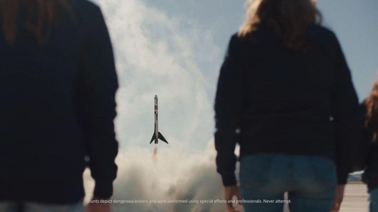 2026 Toyota Highlander Hybrid — гибридная мощь для всей семьи