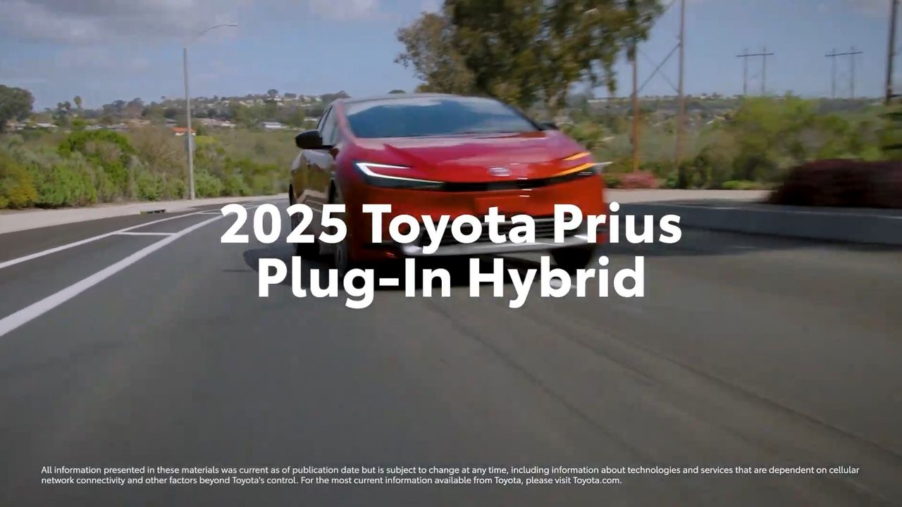 2025 Toyota Prius Plug-in Hybrid: самый продаваемый гибрид в мире, теперь стал ещё и самым «классным»
